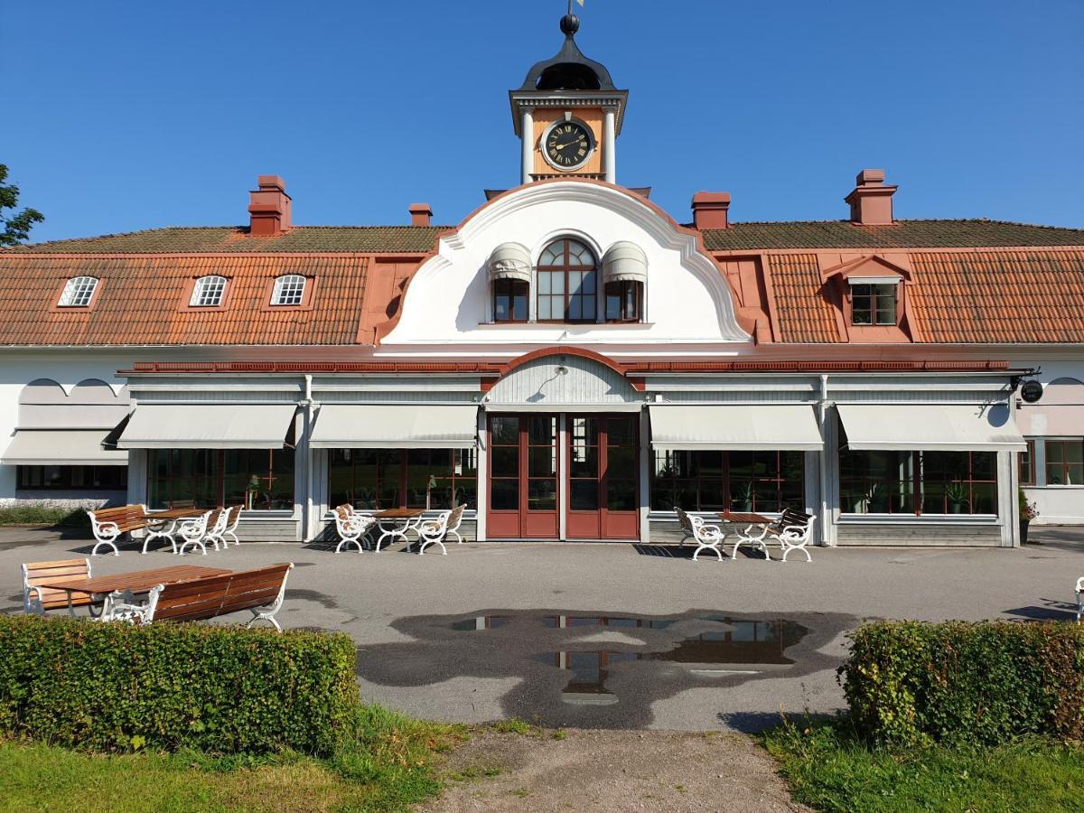 Gysinge Herrgard Hotel Osterfarnebo Exterior photo